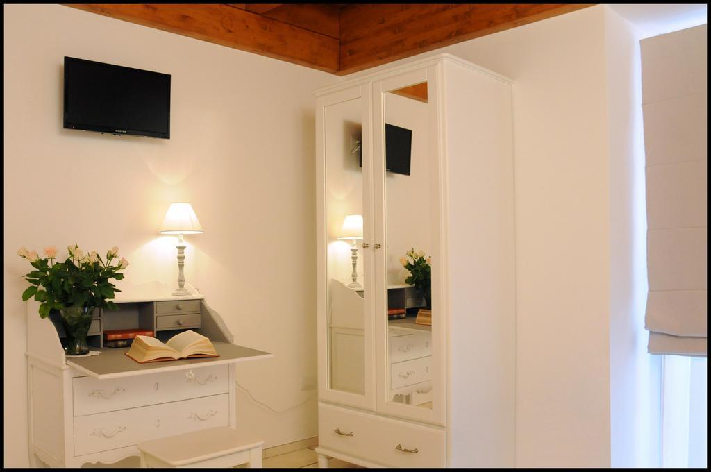 B&B Al Vecchio Borgo Barletta Eksteriør bilde